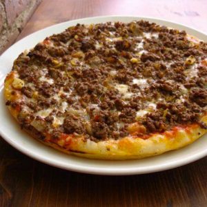 PIZZA CON CARNE